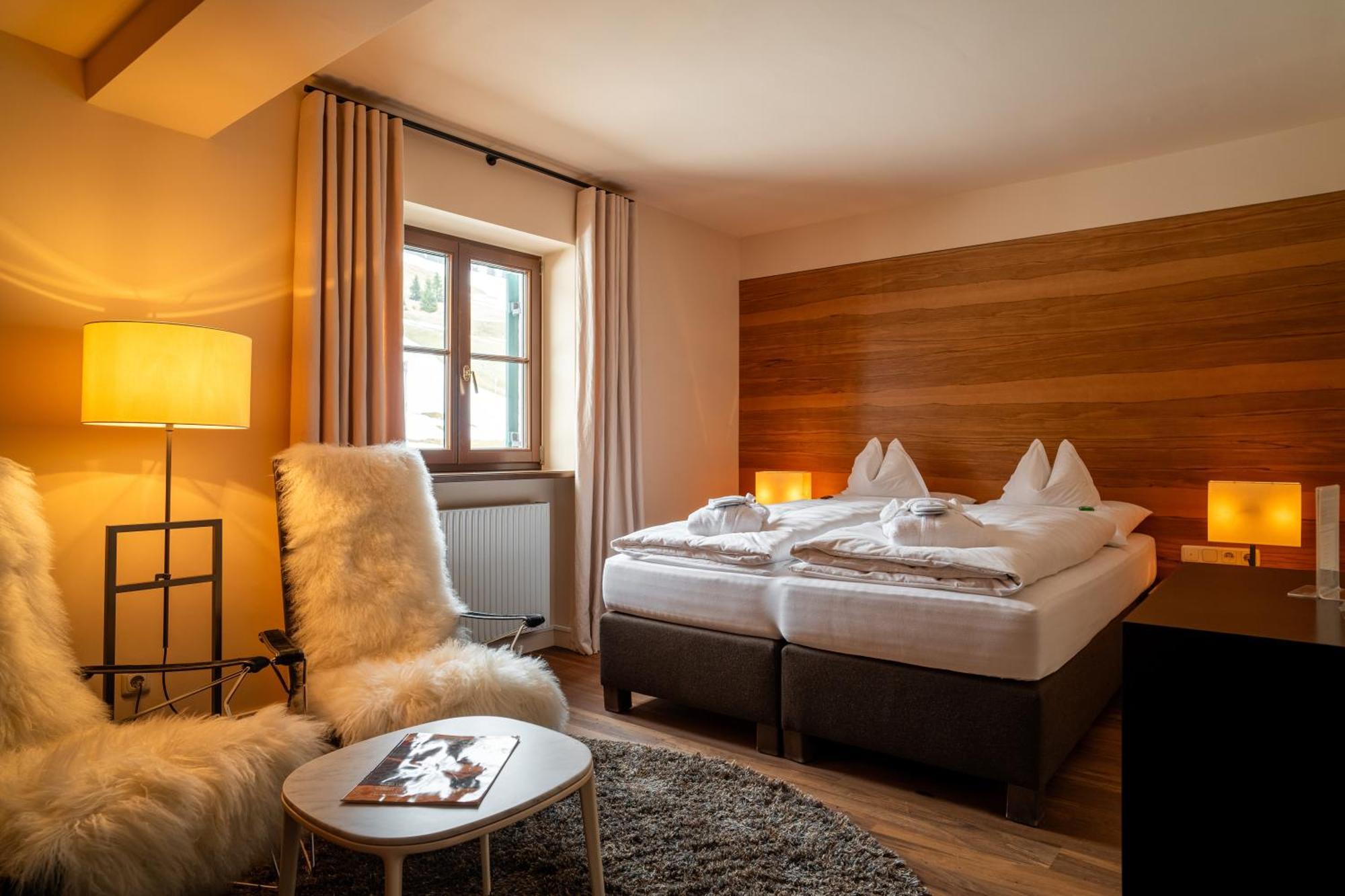 Hinterwies - Ski In / Lodge / Dine Lech am Arlberg Esterno foto