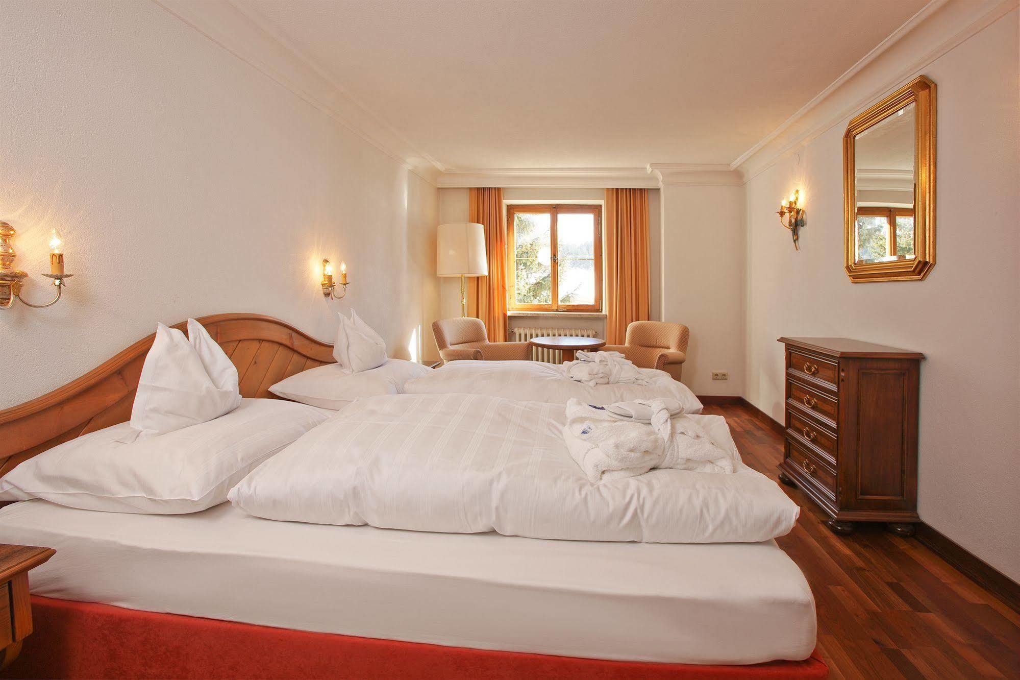 Hinterwies - Ski In / Lodge / Dine Lech am Arlberg Esterno foto