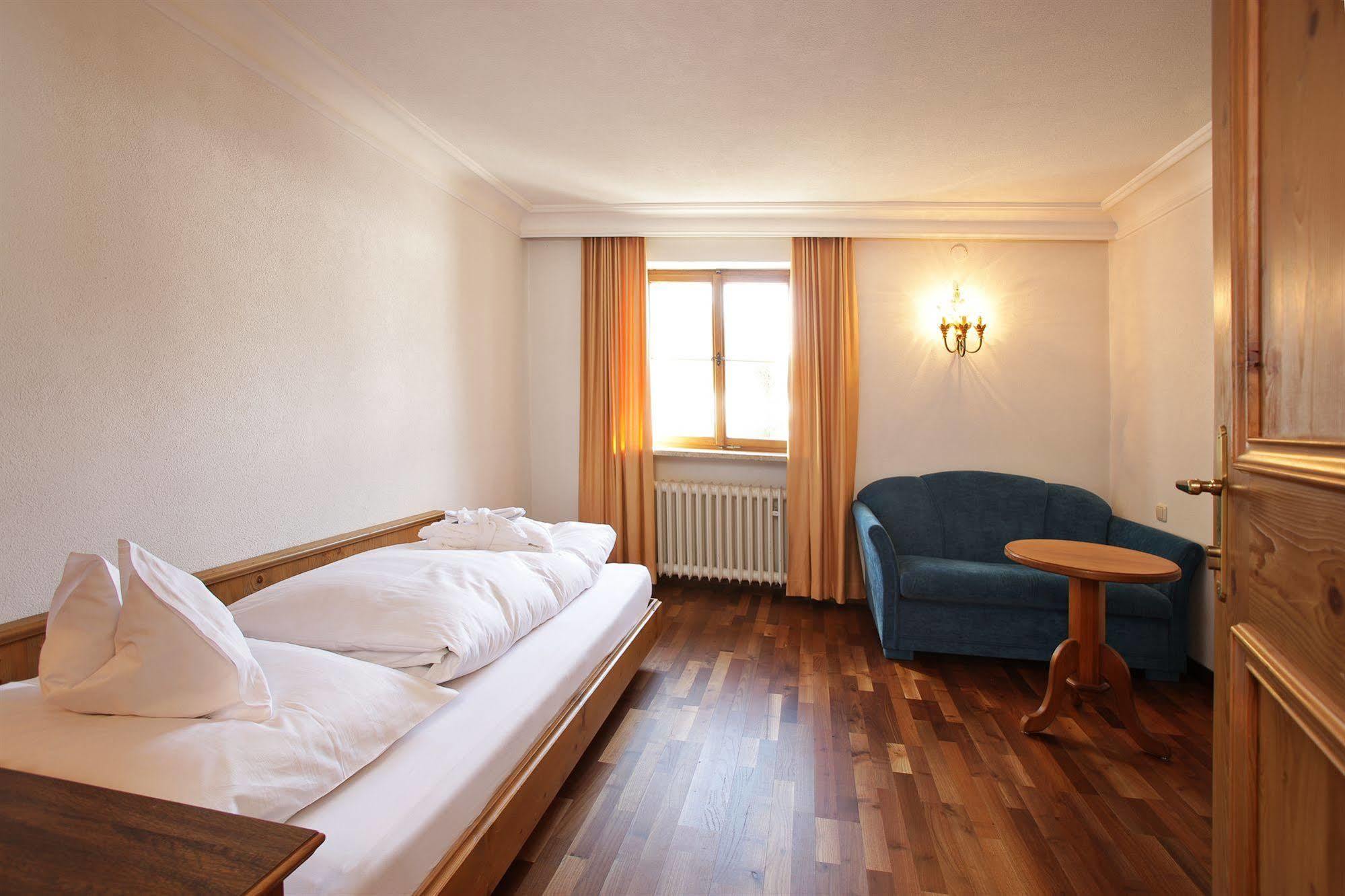 Hinterwies - Ski In / Lodge / Dine Lech am Arlberg Esterno foto